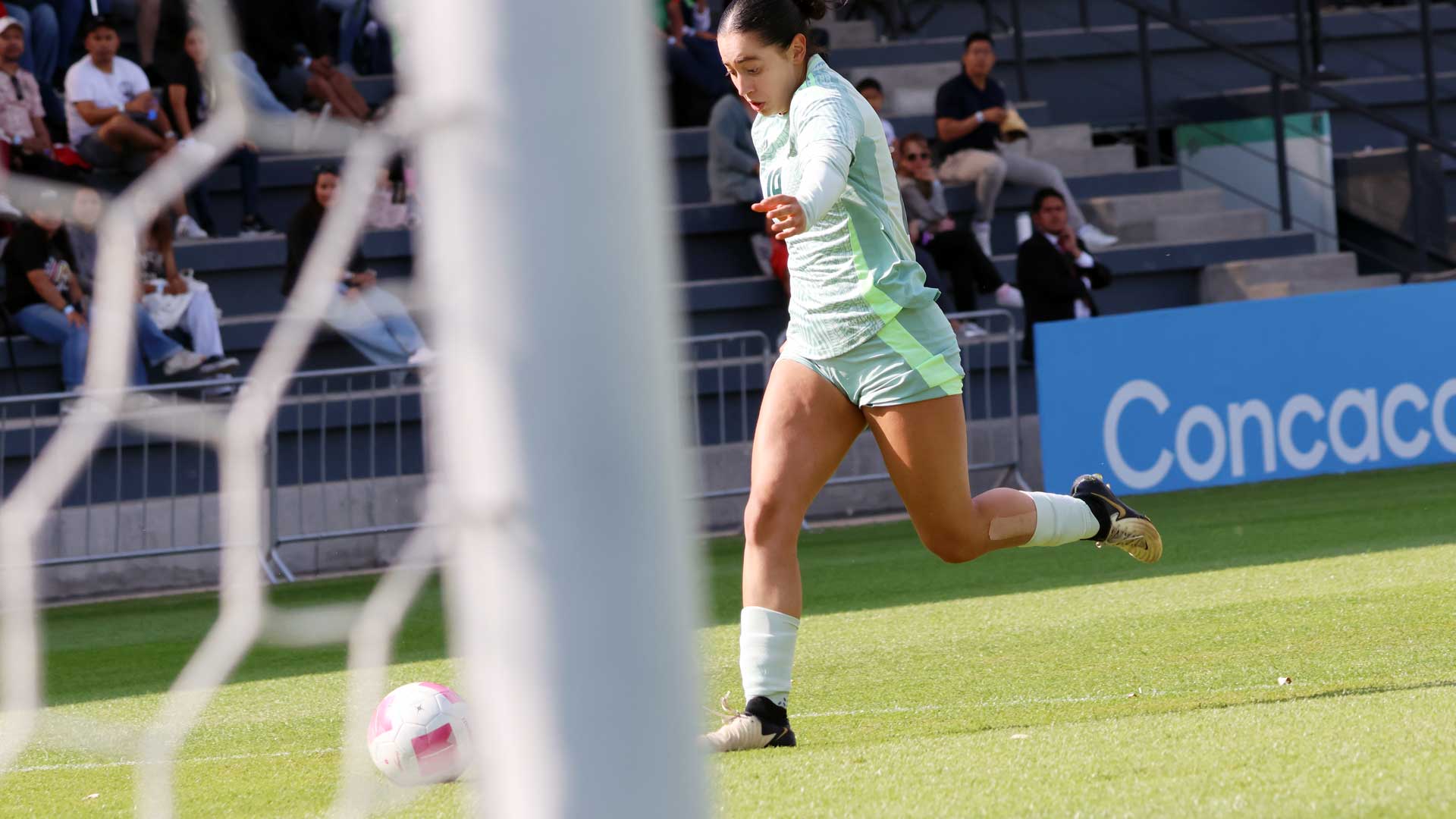 Miranda Solís y un gesto que vale más que un gol